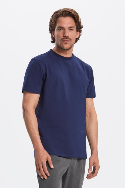 LA CAMISETA REGULAR