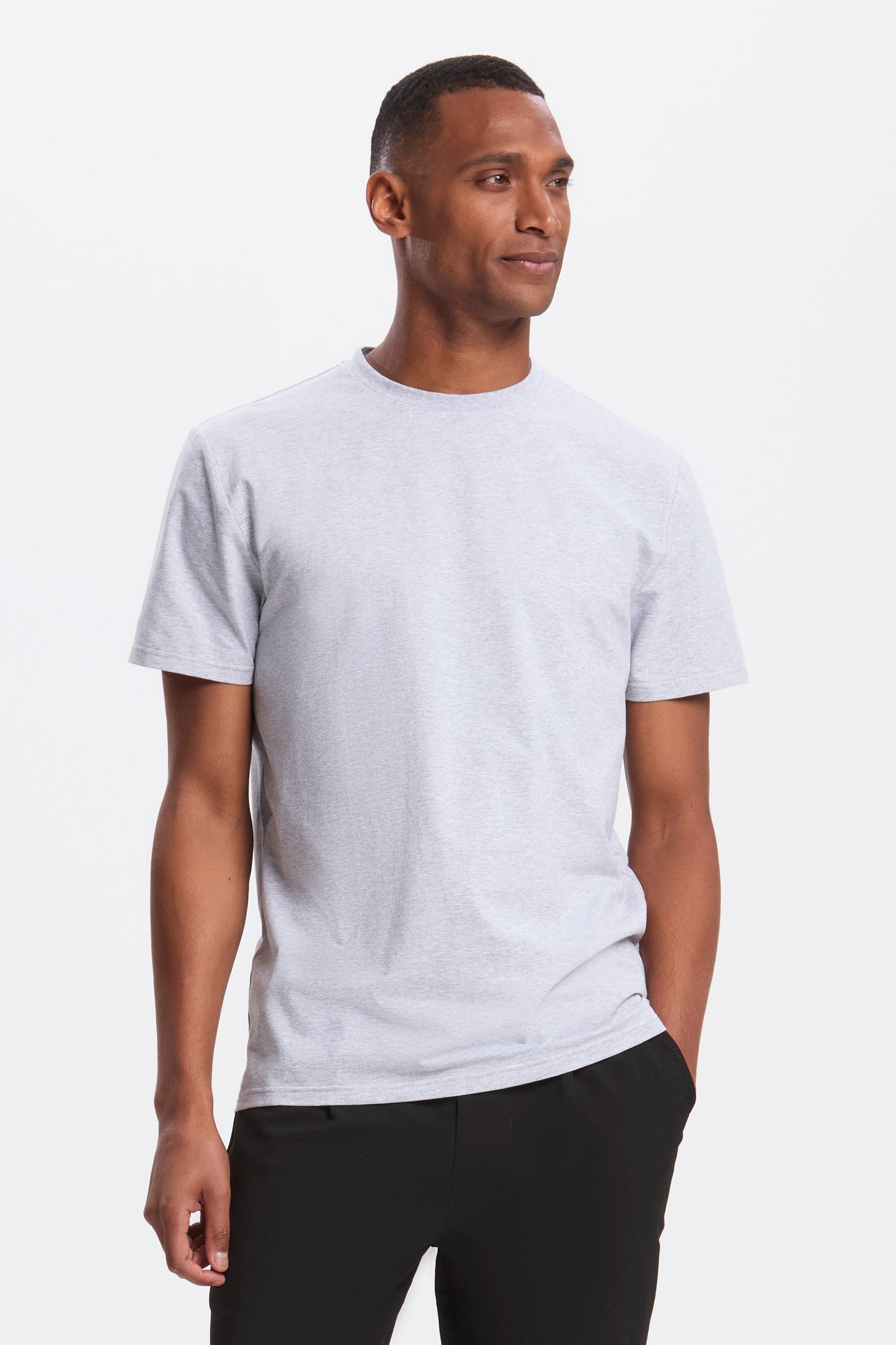 LA CAMISETA REGULAR