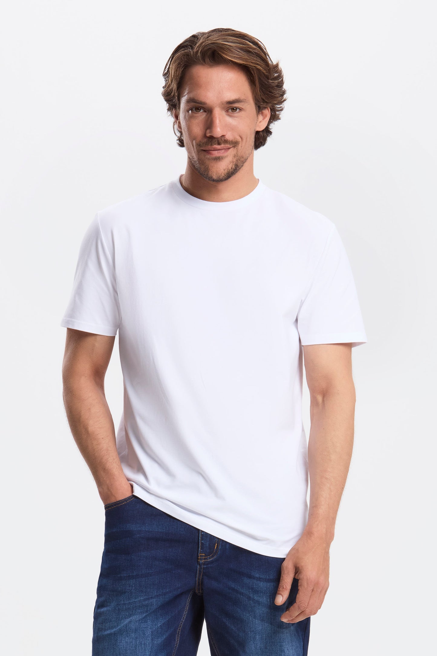 LA CAMISETA REGULAR