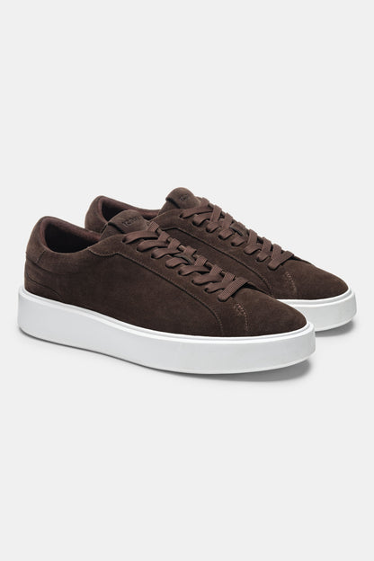 LE CLASSICHE SNEAKERS IN SUEDE