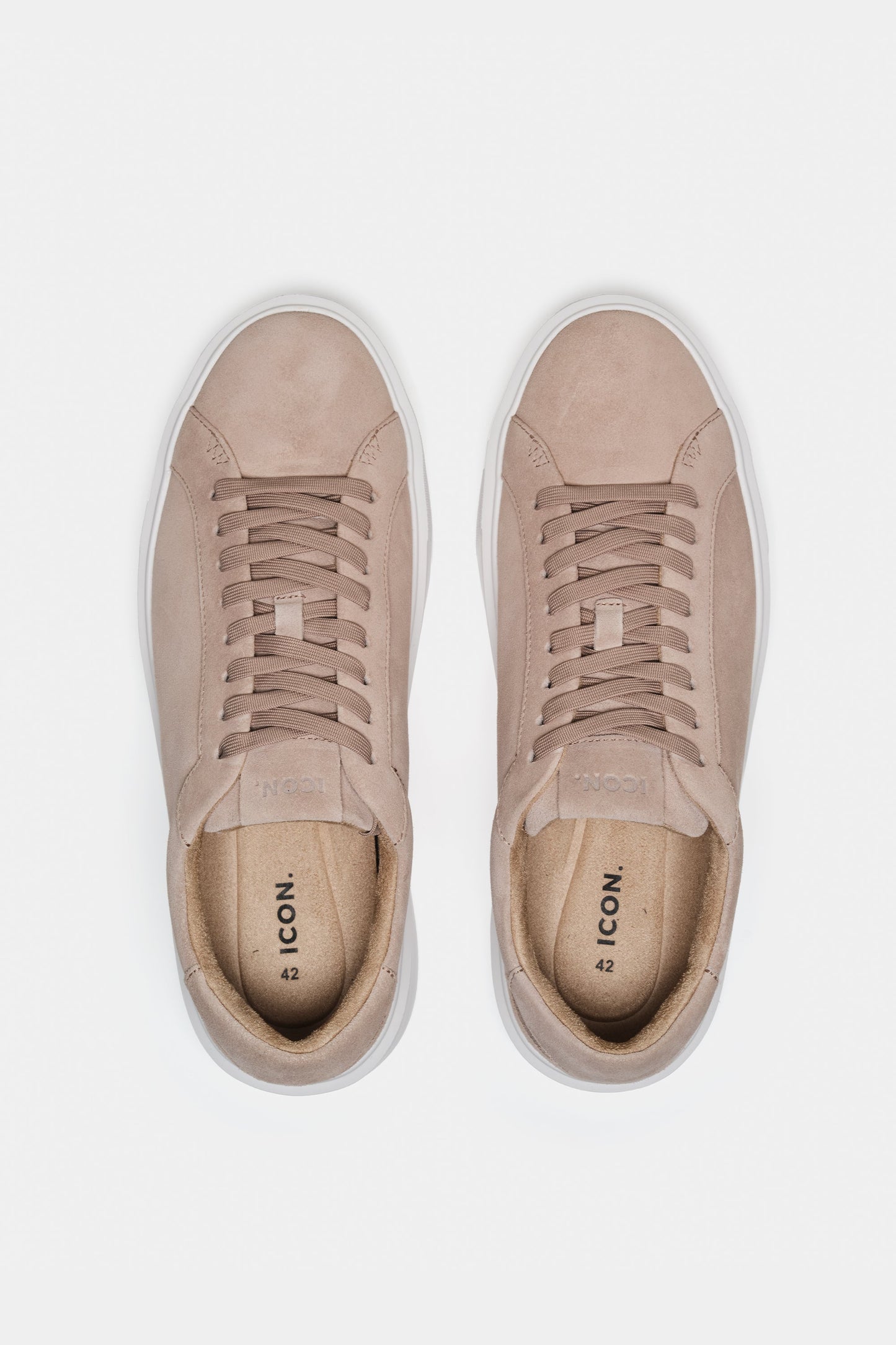 LE CLASSICHE SNEAKERS IN SUEDE