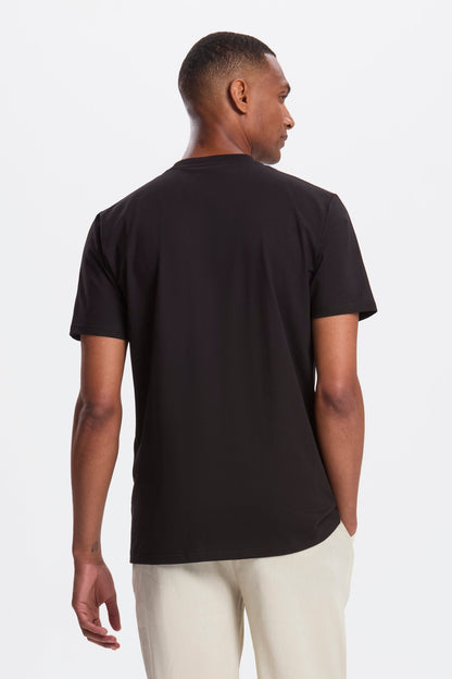LA CAMISETA REGULAR