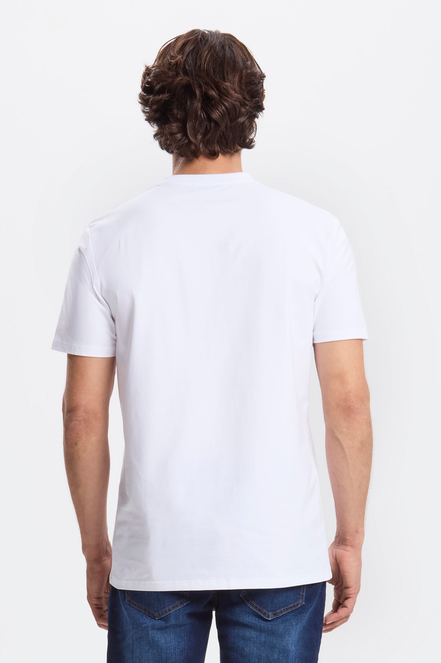 LA CAMISETA REGULAR