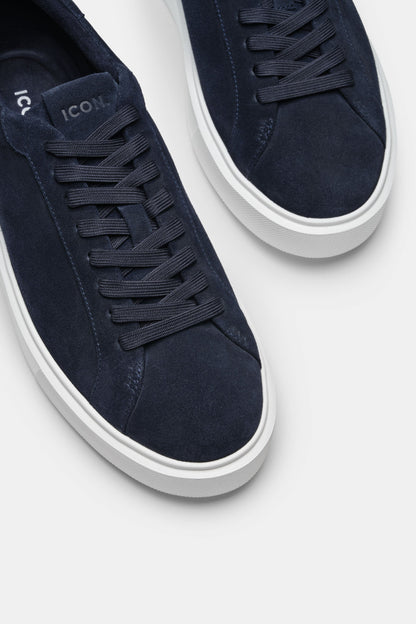 LE CLASSICHE SNEAKERS IN SUEDE